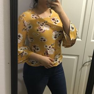 • Yellow Floral Top •